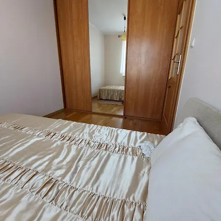 Aquaria Maria Apartament 公寓 雷达